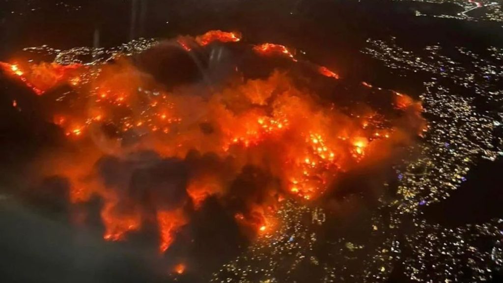 LA wildfire burning at night