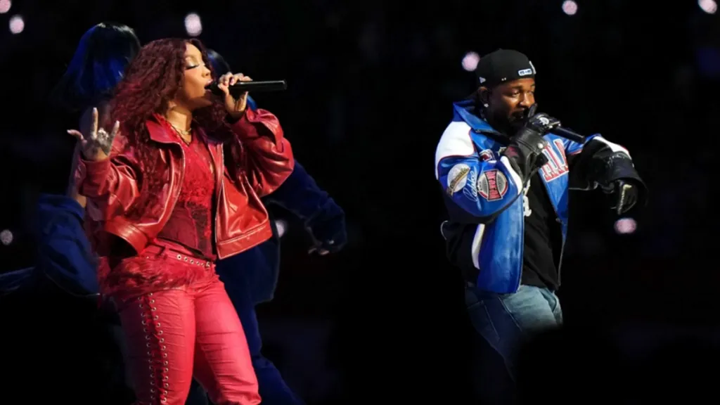 Rihanna and Kendrick performing at SuperBowl