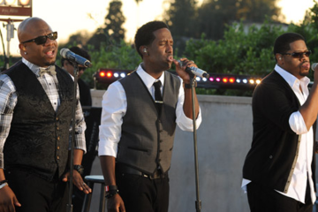 Boyz II Men performing at rally